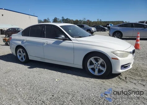 2013 BMW 328 Xi Sulev из США, поврежденный, VIN WBA3B5C5XDF138916